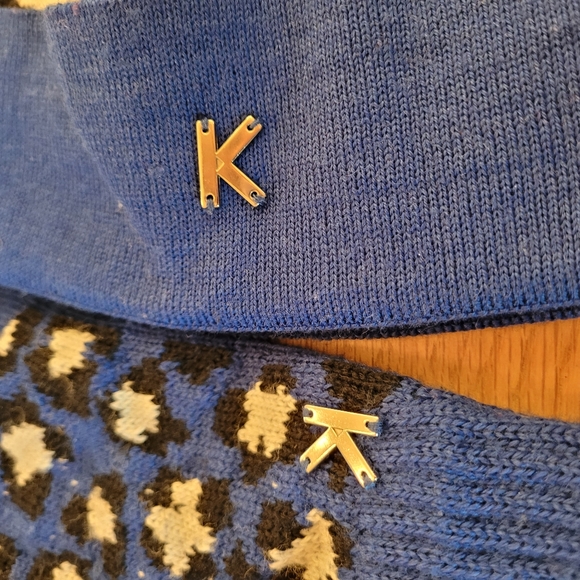 Kenzo gloves and Toque set - Picture 2 of 4